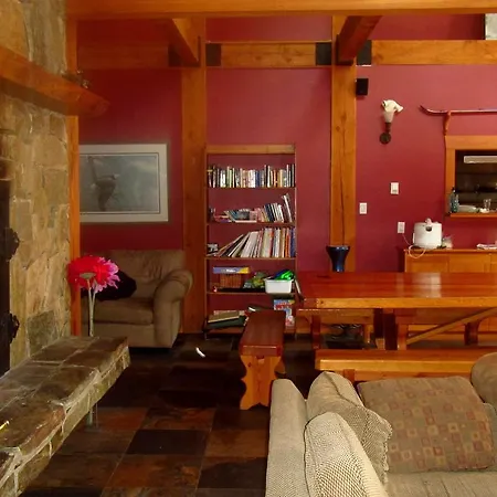 Alpine Lodge Whistler-2
